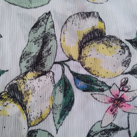 SO Juniors Ivory White Shoulder Tie Lemon Print Sleeveless Crop Top Size Medium - Picture 13 of 14